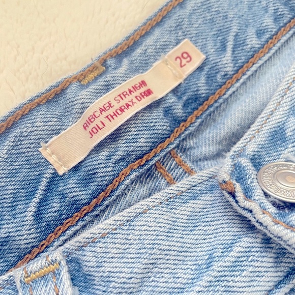 Ribcage Levi’s straight wide ankle jeans light blue wash - Picture 5 of 5